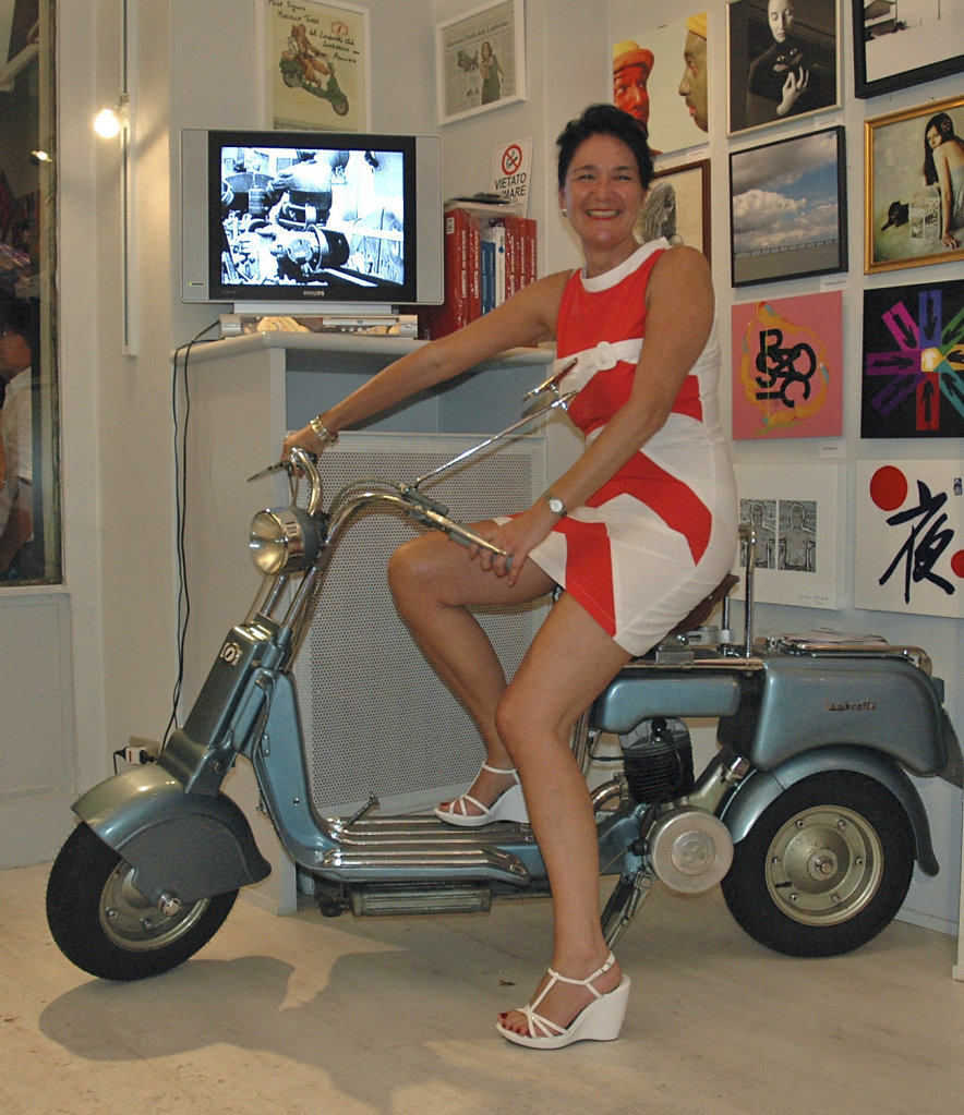 EsterMisto-GalleriadarteLAcantoMilanoLambrettaTrentaTrenta-DSC-8983.jpg